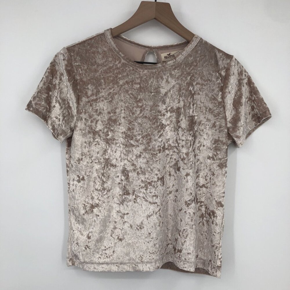 Hollister Crushed Velvet Cropped Short Sleeve T-Shirt Top Medium Beige/tan